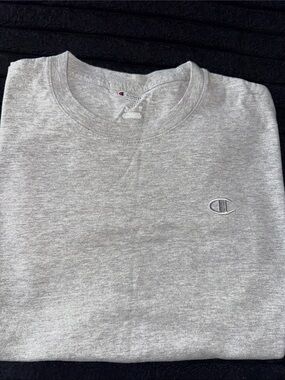 Champion Light Gray Men's Short Sleeve Crewneck Tee